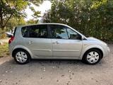 Renault scenic AHK neu TÜV - Renault Scenic aus 2008 mit Diesel-Antrieb