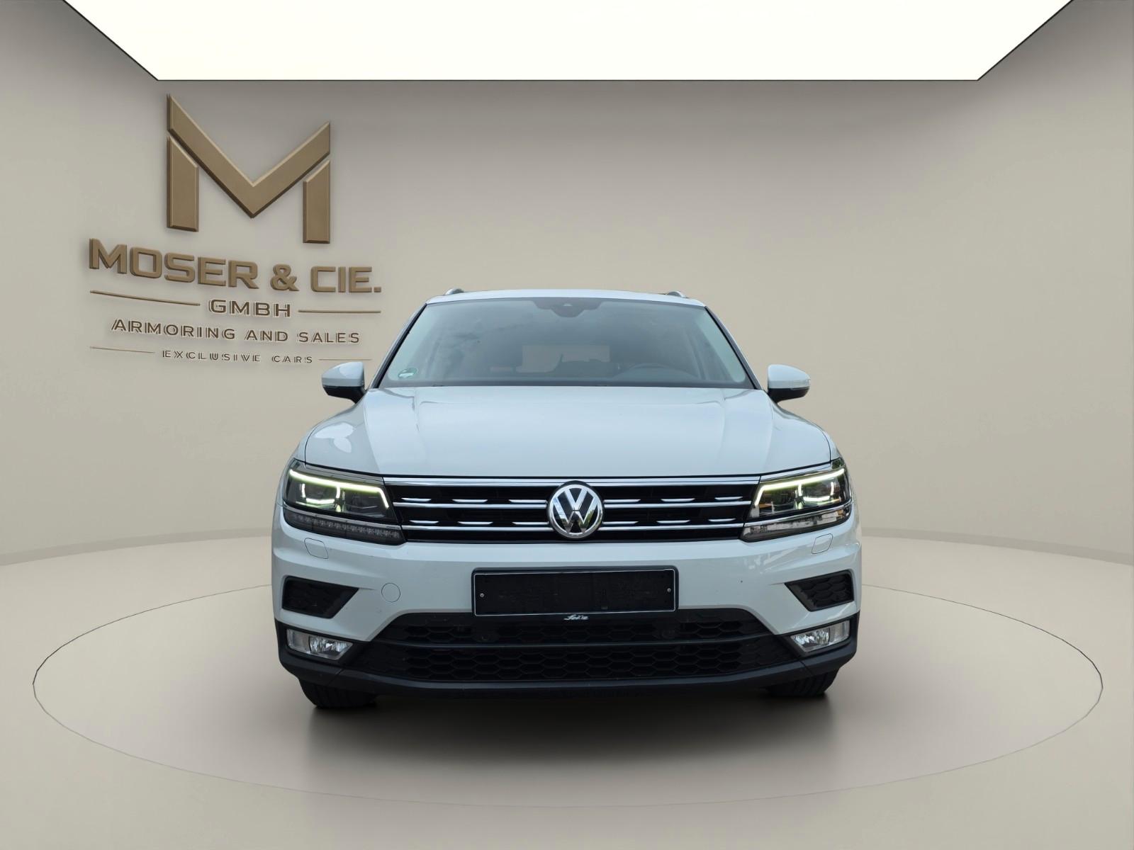 Volkswagen Tiguan 2.0 TSI SOUND*1.HD*AHK*PANO