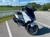 Honda Forza 125 - HONDA FORZA 125