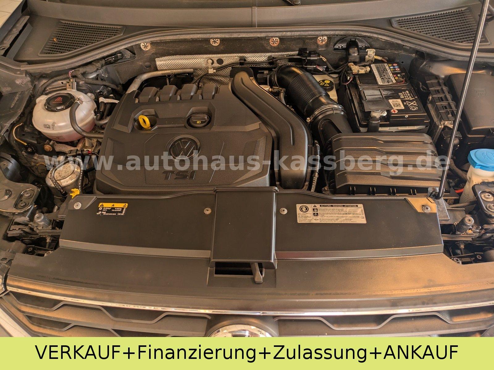 Volkswagen T-Roc 1.5 TSI Sport NAVI AHZV