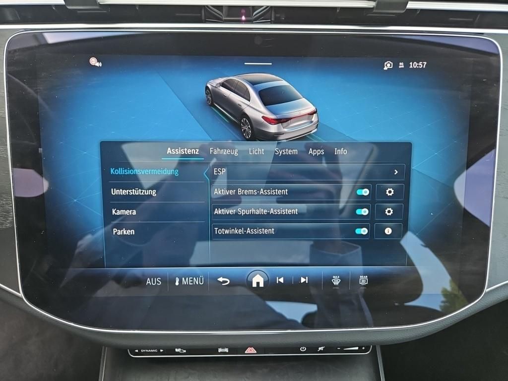 Fahrzeugabbildung Mercedes-Benz E 200 Avantg. Pano Navi Totwi. LED Winterpaket