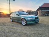 BMW e46 330i - BMW 330 Kombi 330i e46 mit Benzin-Antrieb