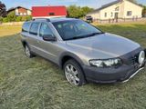 Volvo  XC70 25 T AWD - Volvo XC70 mit Benzin-Antrieb