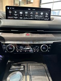 Fahrzeugabbildung Genesis G80 2.2T 8AT AWD Luxury