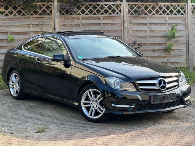 Mercedes-Benz C 180 CGI Coupe AMG Line Automatik Bi-Xenon Pano