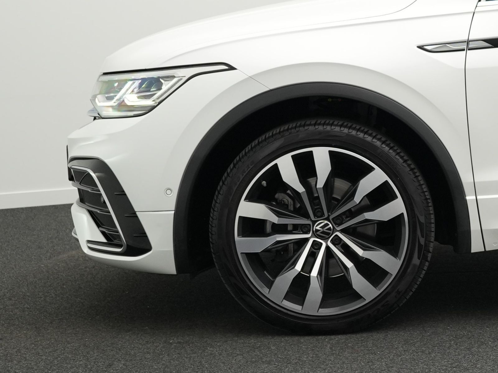 Volkswagen Tiguan - Bild 17