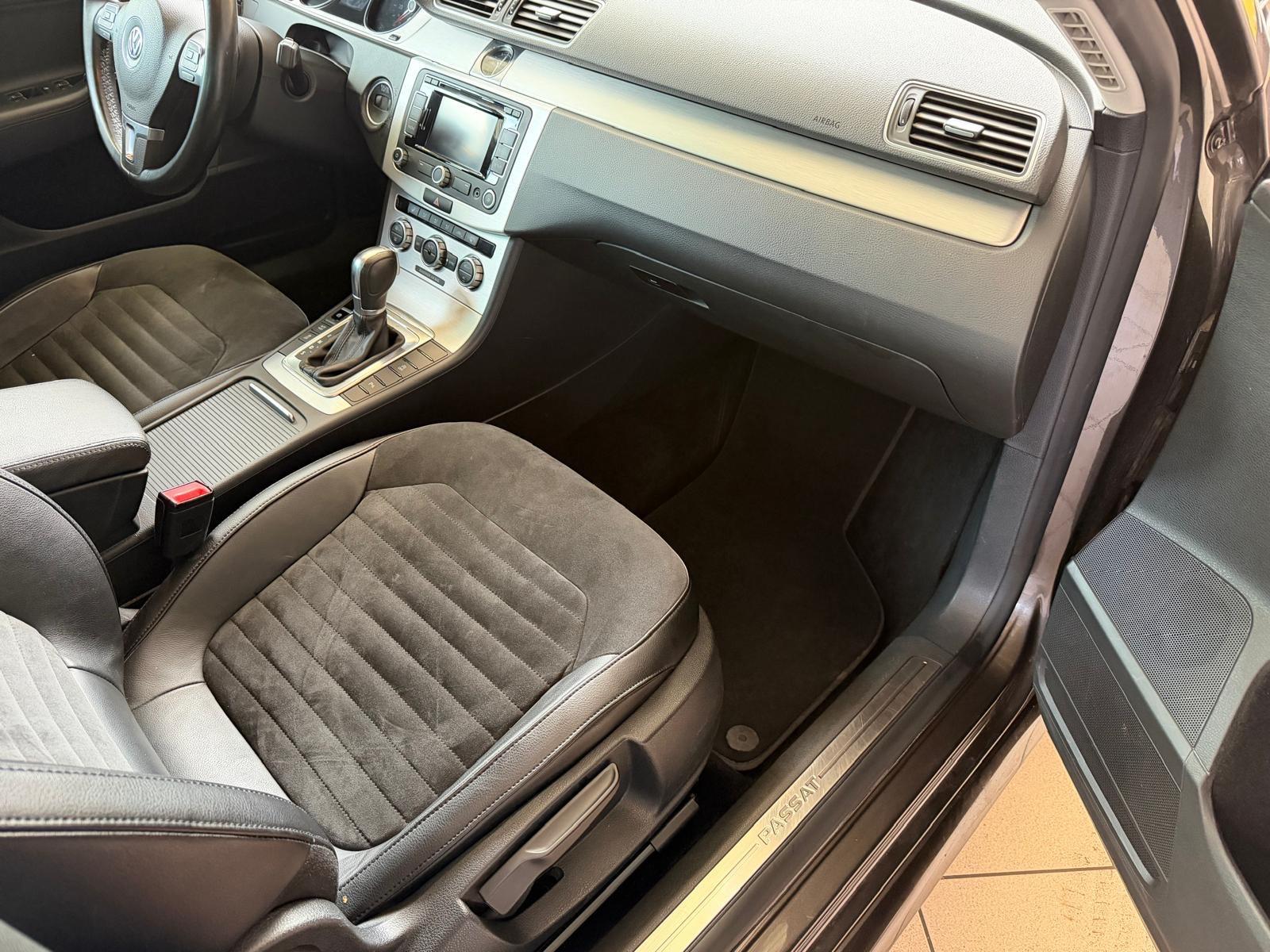 Volkswagen Passat 2011 — photo 13