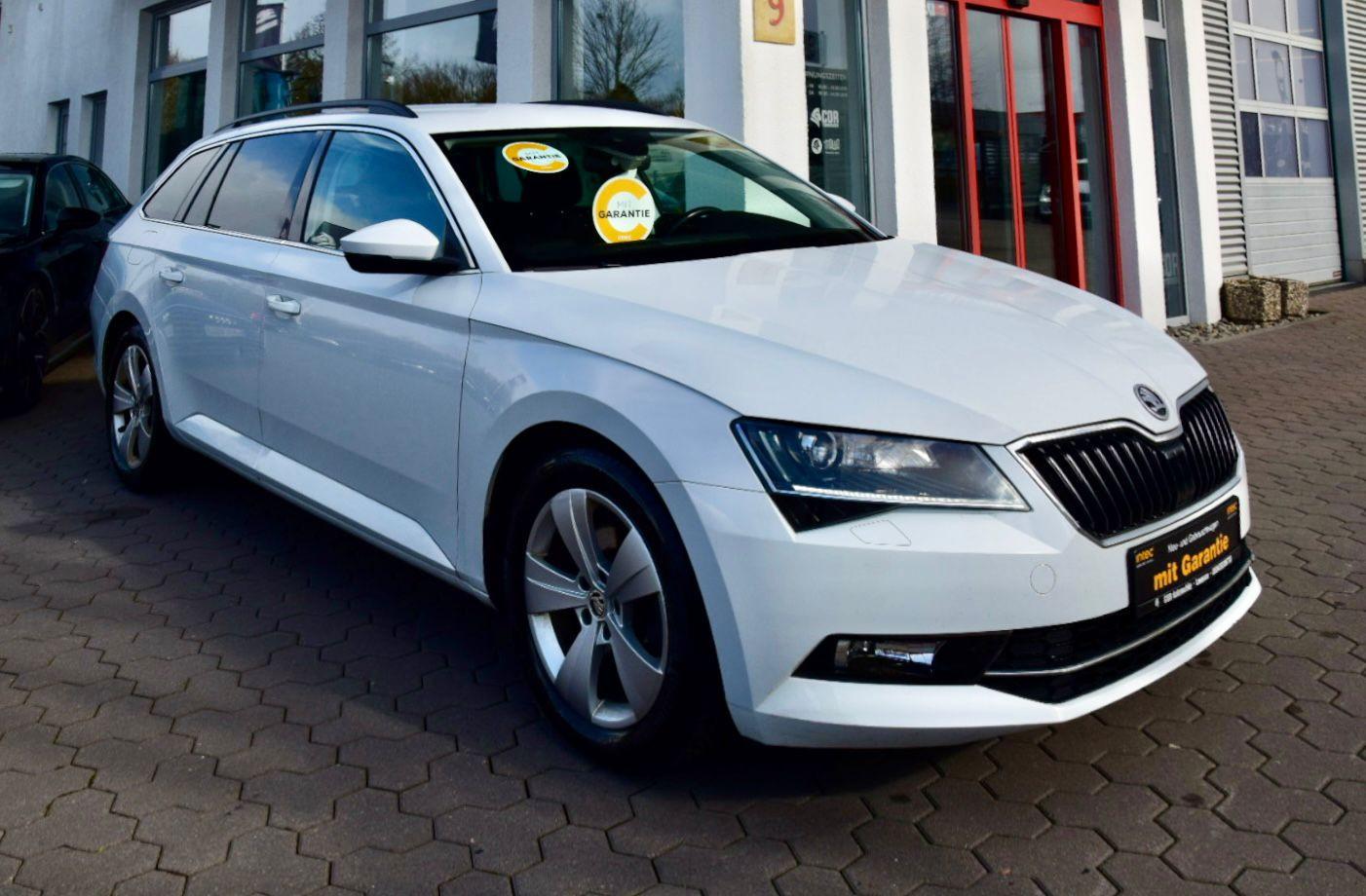 Skoda Superb Combi Ambition DSG/NAVI/XENON 2.HAND!