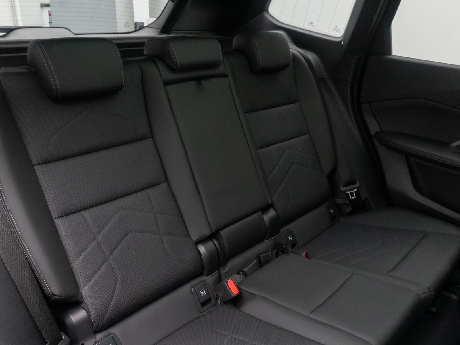 BMW X1 sD18d xLine Panorama 360° HUD DAB AHK Komfort, миниатюра 28
