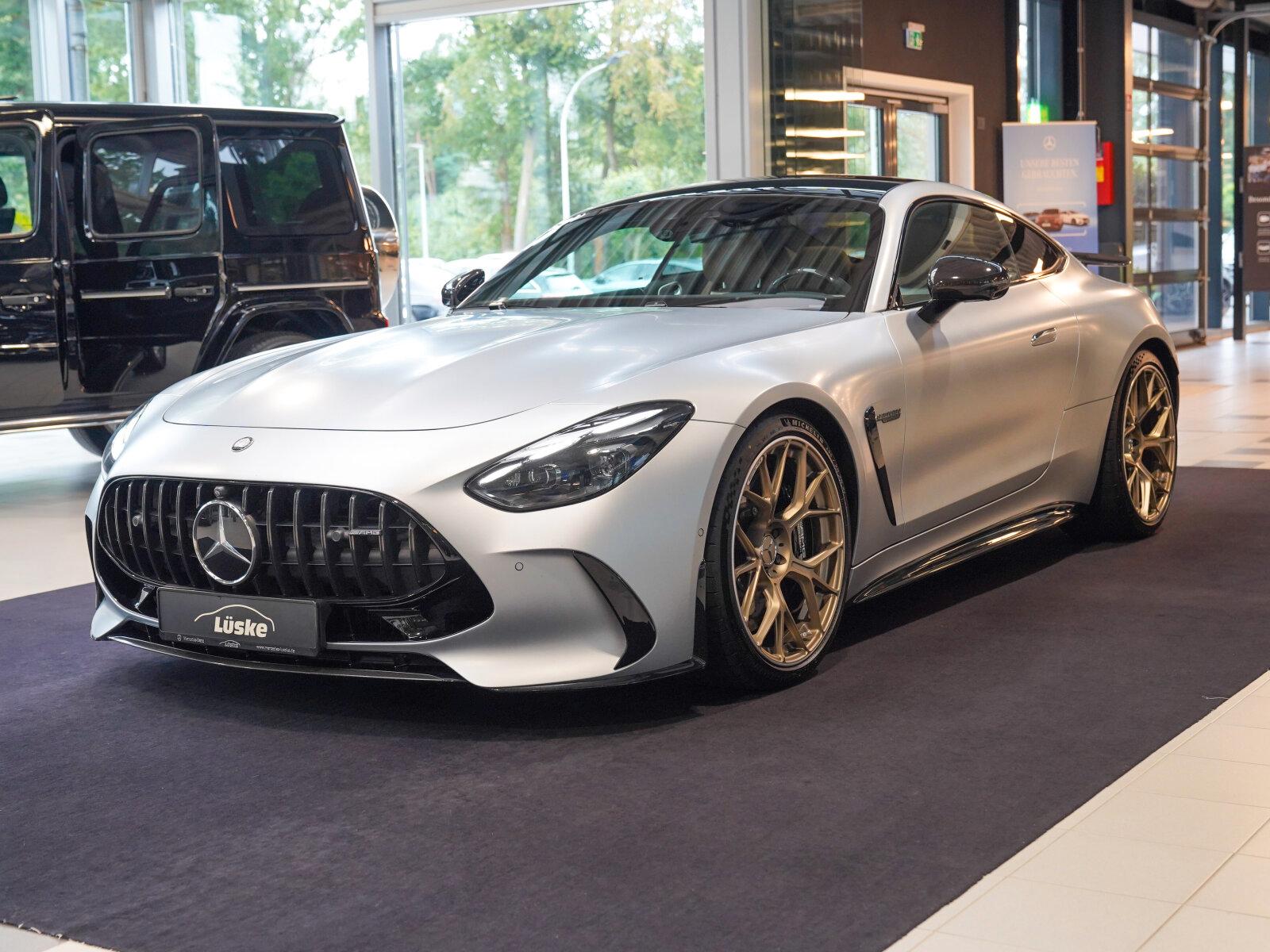 Mercedes-Benz AMG GT 63 S E PERFORMANCE MATT Carbon techgold