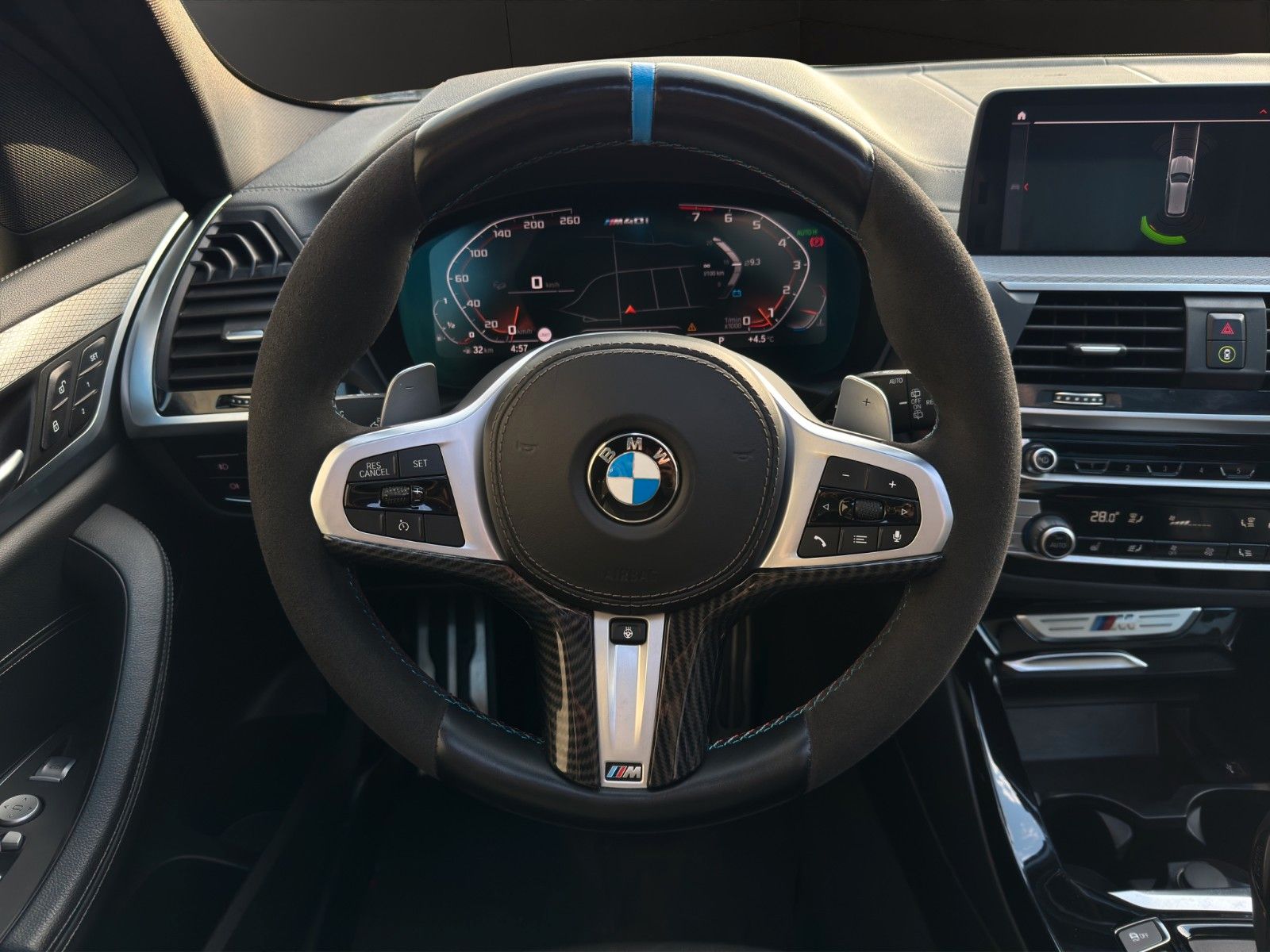 Fahrzeugabbildung BMW X3 M40i Pano/HUD/Bhz.Sport.Lenkrad/Elektr.Sitze