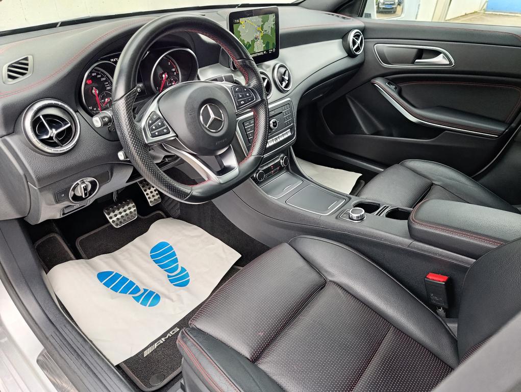 Mercedes-Benz CLA 220