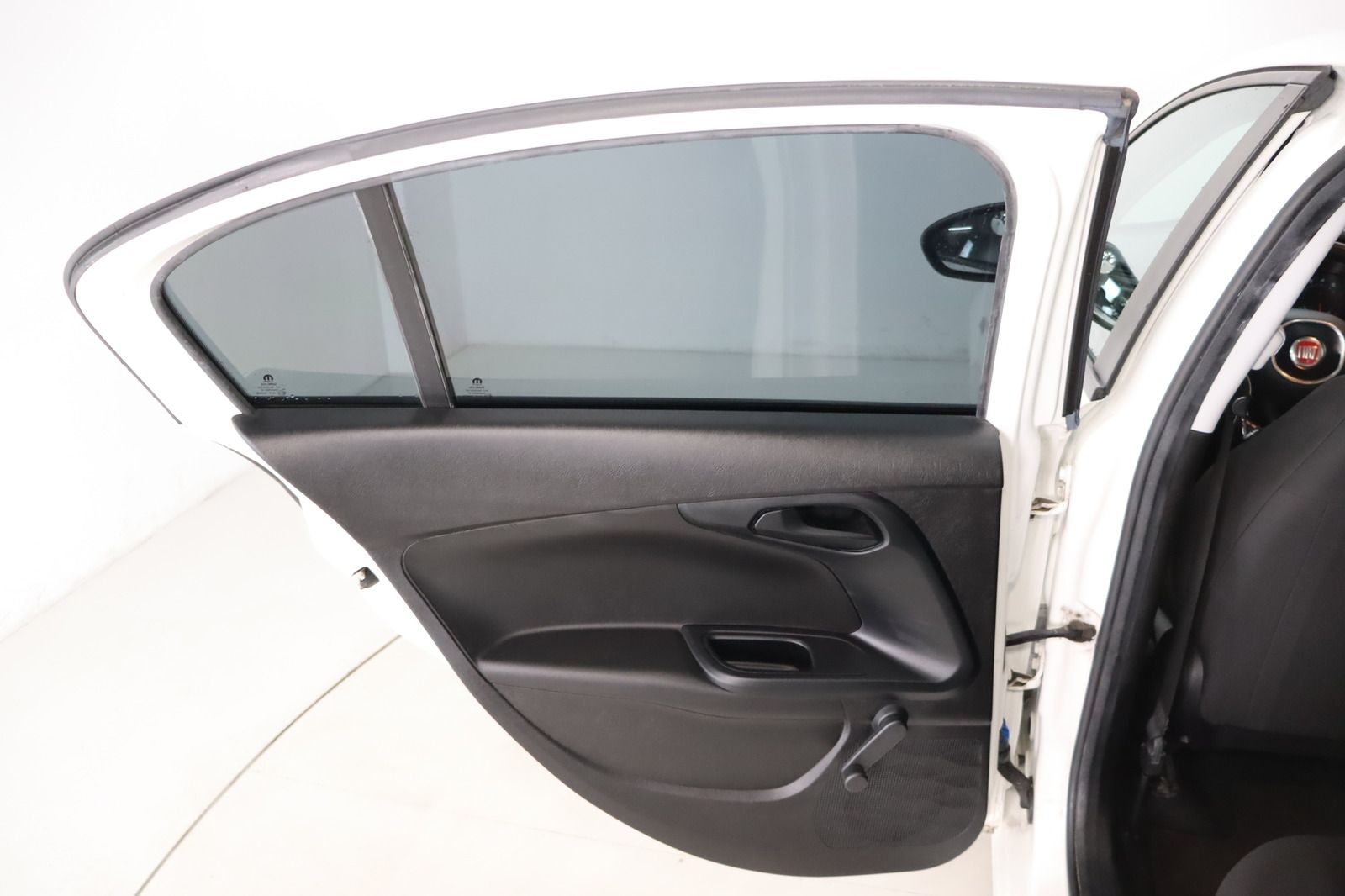 Fahrzeugabbildung Fiat Tipo 1.4 * PDC * HU/AU neu