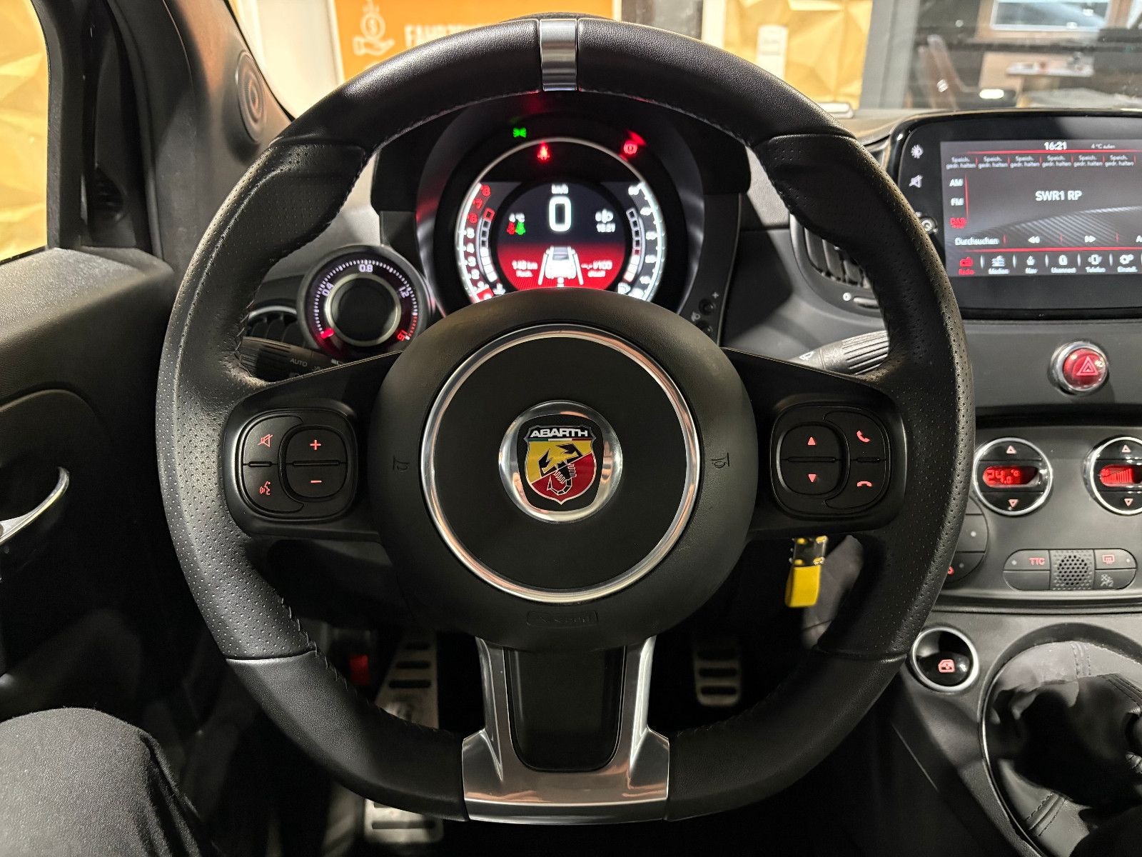 Fahrzeugabbildung Fiat ABARTH/595C/TURISMO/NAVI/APPLE-CAR/LED/PDC