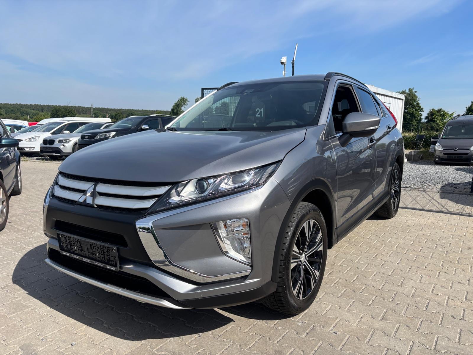 Mitsubishi Eclipse Cross 1.5 *R-Kamera*