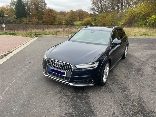 AUDI A6 Allroad 3.0 TDI quattro - TÜV Neu, AHK, Pano.