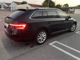 Skoda Superb iV, Crystal-Light, 54tkm, Garantie - mit Hybrid-Antrieb: Kombi, Garantie