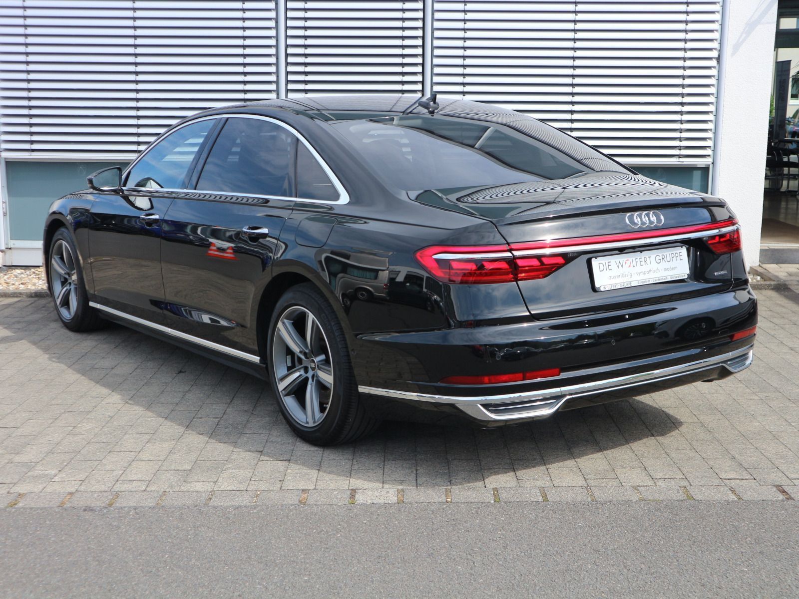 Audi A8 L 60 TFSI e quattro Sitzbelüftung ACC HUD B&O foto 4