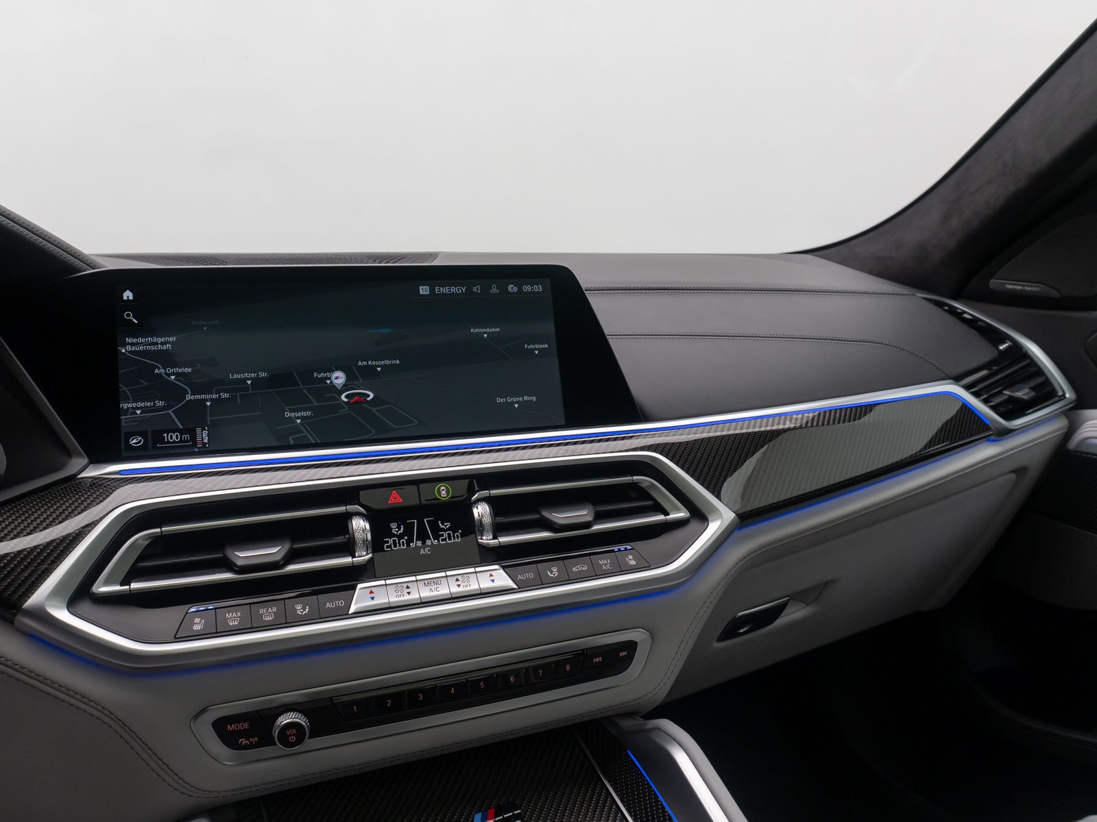 Fahrzeugabbildung BMW X6 M Competition Massage FondEnt Individual Voll