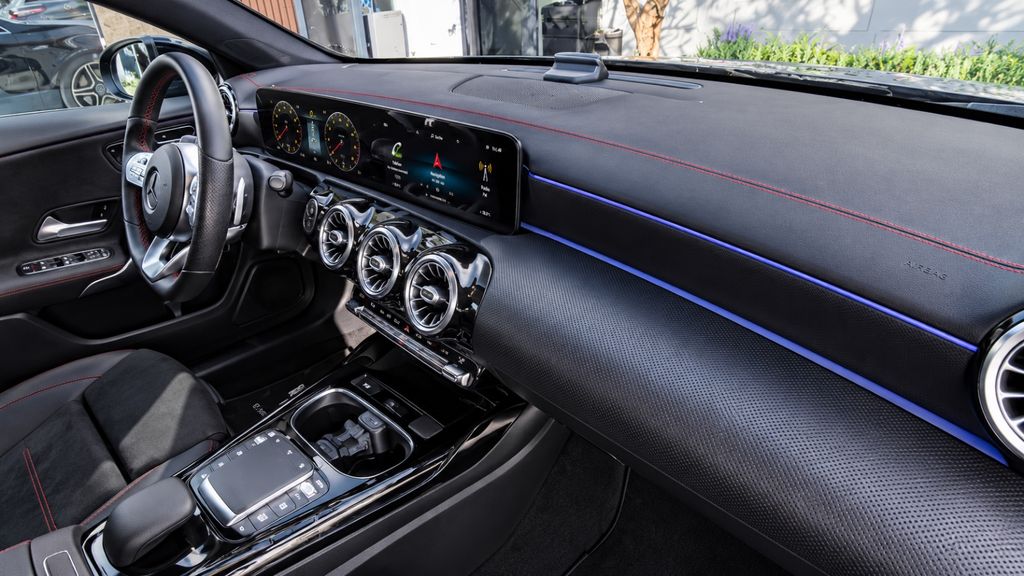 Mercedes-Benz A 35 AMG – Bild 14