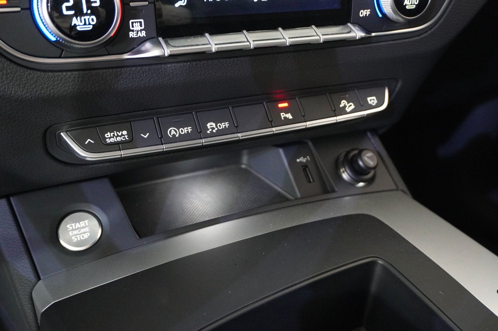 Fahrzeugabbildung Audi Q5 35 TDI ADVANCED NAVI/LED/KAMERA/VIRT/LEDER/SH