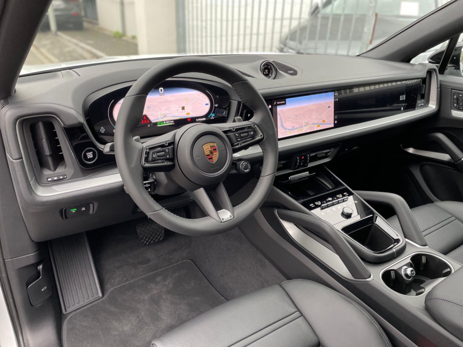 Fahrzeugabbildung Porsche Cayenne E-Hybrid Coupé |ACC|360°|SportDesign|22"