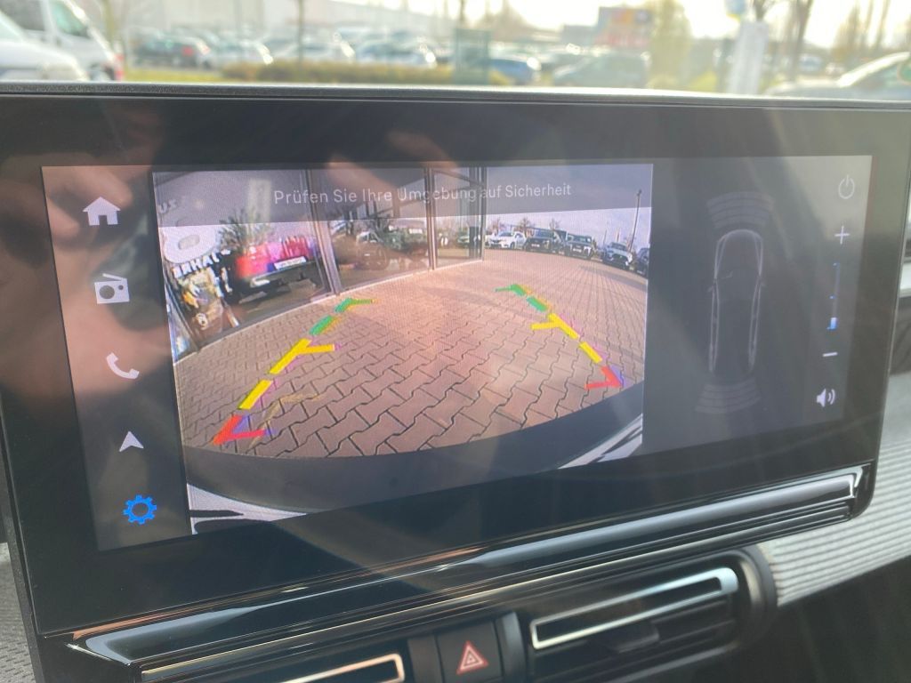 Fahrzeugabbildung Citroën C3 Turbo 100 MAX *Winter-Pak*CAM*Allwetter*Navi*