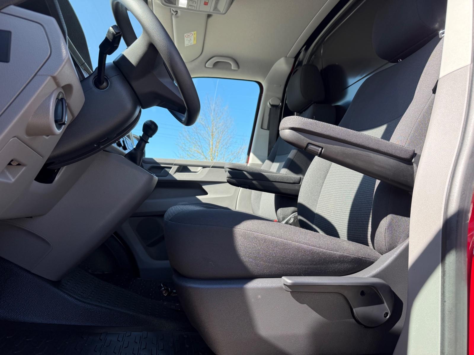 Volkswagen T6.1 Transporter 2.0 TDI LED KAMERA TEMPOMAT STH