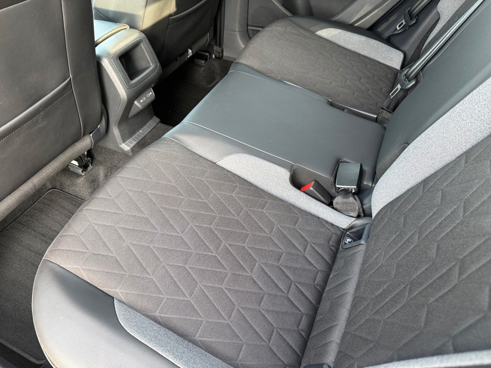 Fahrzeugabbildung Volkswagen T-Cross 1.0 Goal