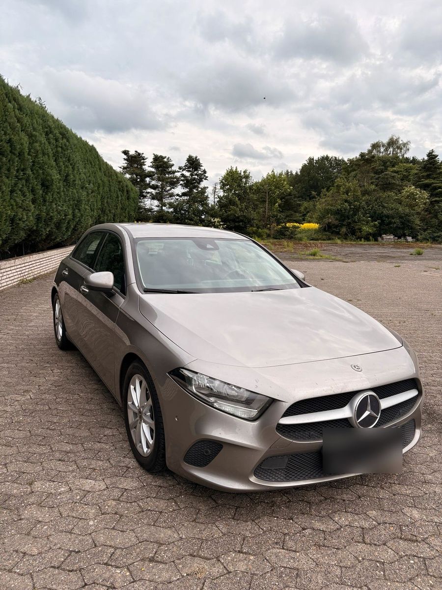 MERCEDES-BENZ Einwandfreier Mercedes mit Garantie, Autom...