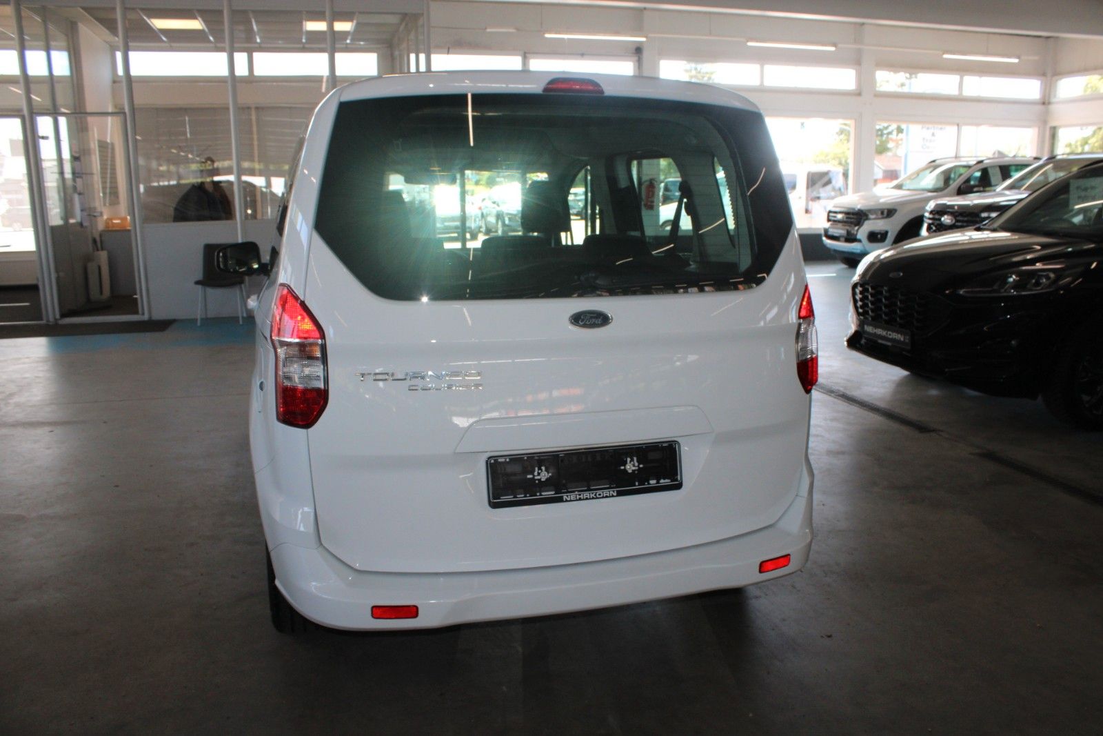 Fahrzeugabbildung Ford Tourneo Courier 1.5 TDCi Trend KLIMA WinterPaket