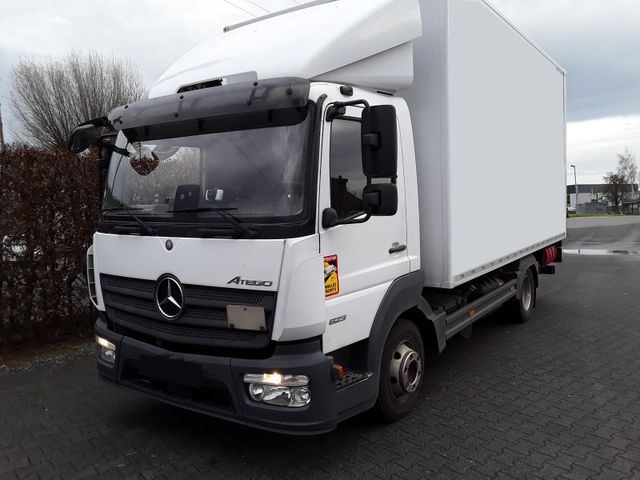 Mercedes-Benz 823 L  2t-LBW  2 x Standheizung  4 x Zurrleiste