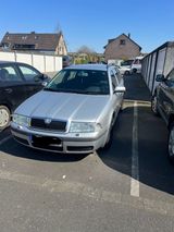Skoda Octavia 1u 2.0 Elegance - Skoda Octavia aus 2002: Kombi