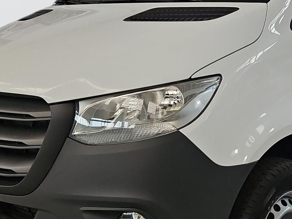 Fahrzeugabbildung Mercedes-Benz Sprinter 317 Kasten L2H2 RWD 360°Schwingsitz SHZ