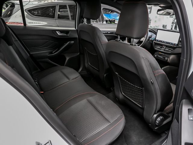 Ford Focus Turnier 1.0 EcoBoost Hybrid ST-Line LED