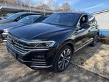 Volkswagen Touareg 3.0 TSI 4Motion Tiptronic Elegance AHK - Volkswagen Touareg Elegance mit Hybrid-Antrieb (Benzin/Elektro)