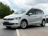 Volkswagen Touran BMT *7-Sitze* Navi AHK Unfallfrei 2.Hand - mit Diesel-Antrieb: Silber, Van