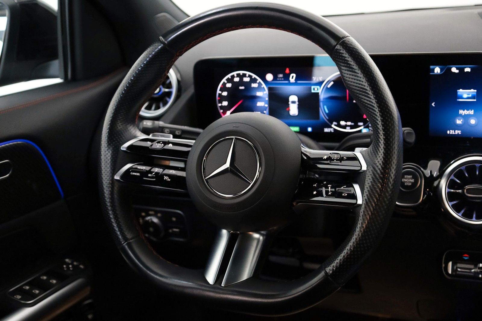 Fahrzeugabbildung Mercedes-Benz GLA 250 e AMG line,TLeder,Navi,LED,SH,Kamera,ACC