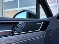 Volkswagen Passat Var. 2.0 TSI DSG 4M R-Line STDHZ PANO AHK bei Autohaus Landmann & Maier OHG