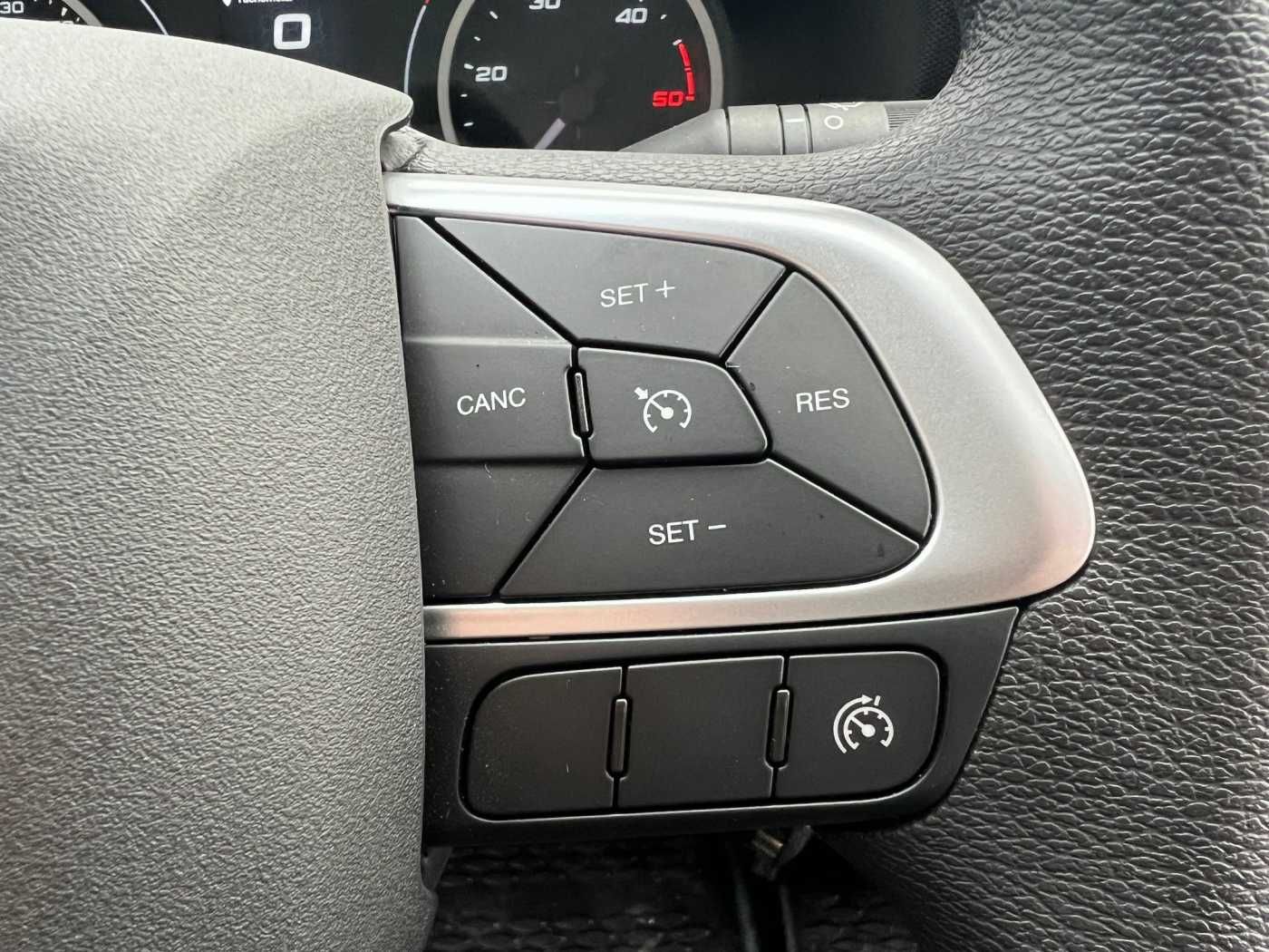 Fahrzeugabbildung Iveco Daily 70C18 *Kipper+Kran*