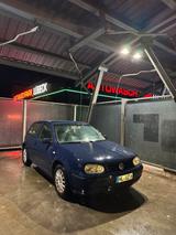 Volkswagen Golf IV 1.4L 16v + Klimaanlage - Volkswagen Golf: Iv 16