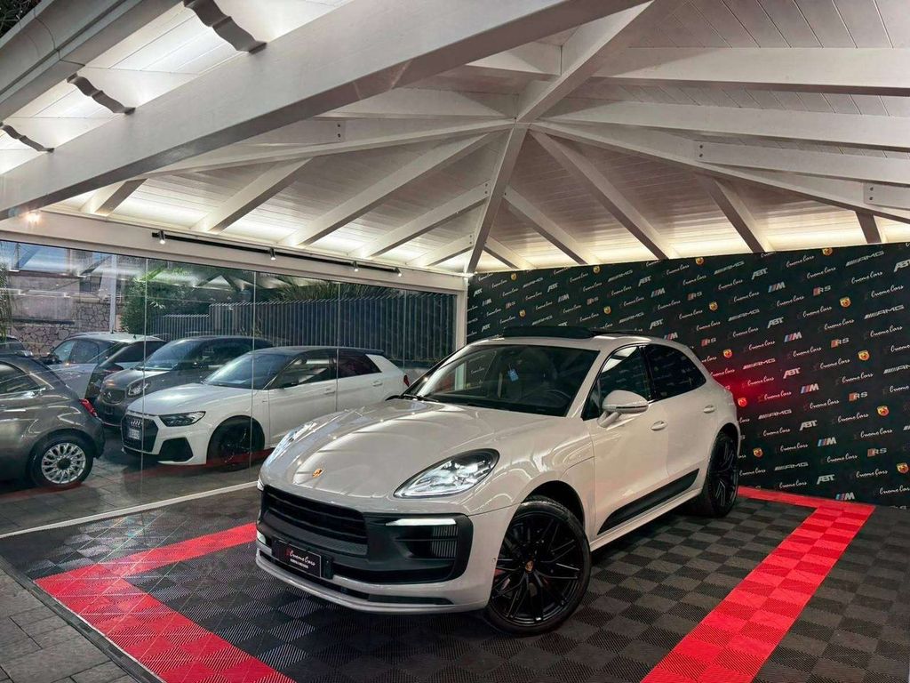 Image of Porsche Macan