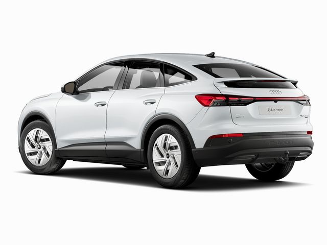 Q4 Sportback 45 e-tron quattro 210 kW ACC, Matri