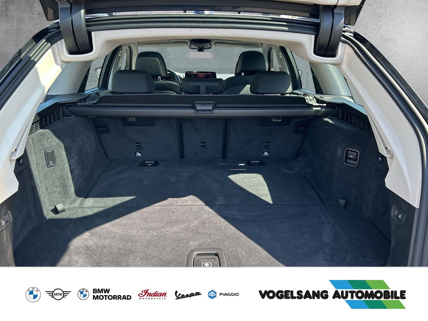 BMW 530 e Touring Panorma Komfortsitze Head-Up WLAN 