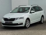 Skoda Octavia 1.6 TDI DSG Drive LED Navi Tempomat DAB - Skoda Octavia mit Diesel-Antrieb: Drive