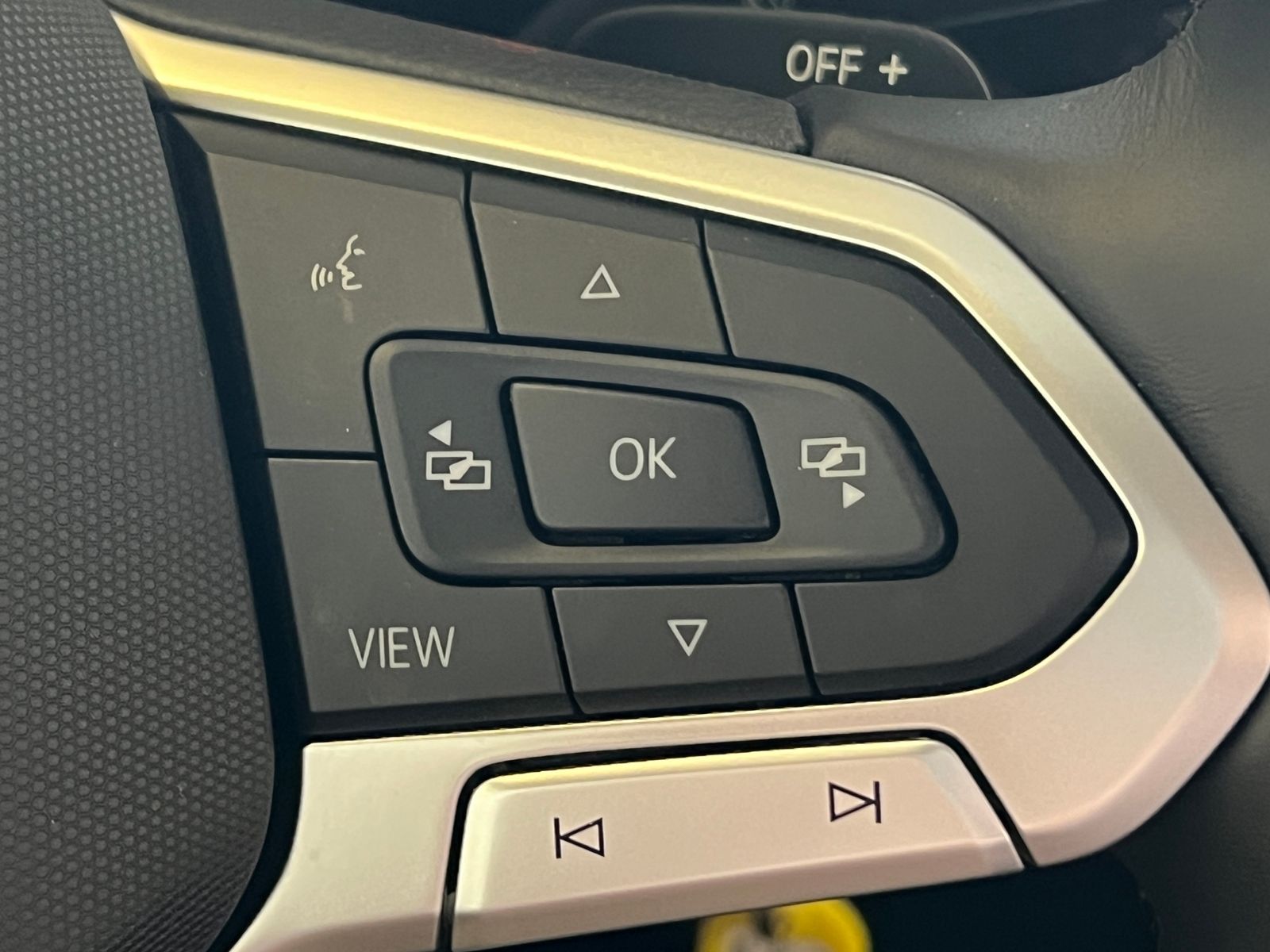 Fahrzeugabbildung Volkswagen T-Cross GOAL 1.0 TSI DSG *AHK, LED, App-Connect,