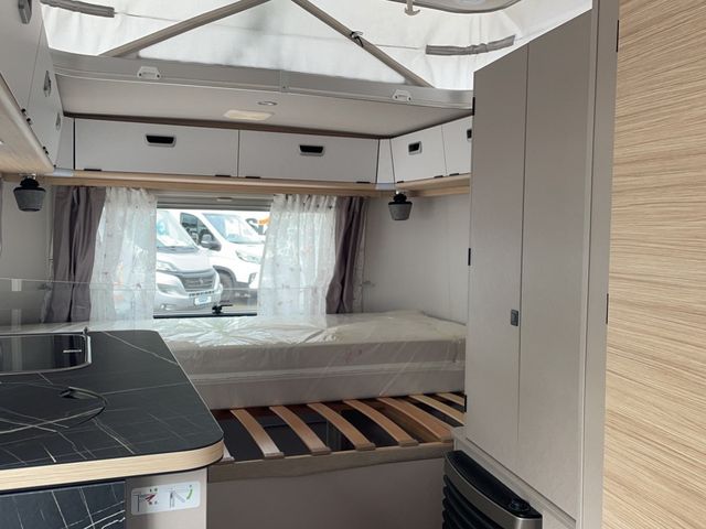 HYMER  ERIBA  HYMERCAR Touring 530 Tango Red