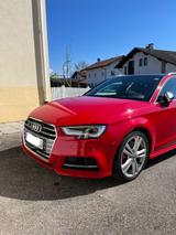 Audi S3 2.0 TFSI S tronic quattro Sportback - - rote Audi S3