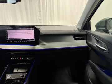 Audi Q3 TFSI 110 kW AHK*StHz*Panodach*