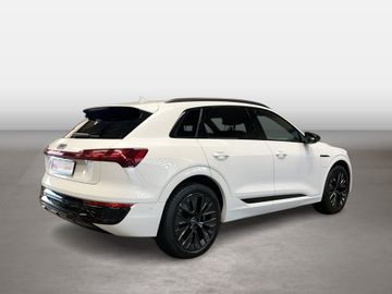 Audi Q8 e-tron - 4